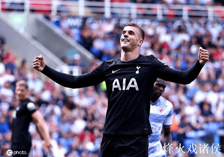 英媒:热刺仍将沃顿列为引援目标,弗兰克希望完成这笔转会 英媒:热刺仍将沃顿列为引援目标,弗兰克希望完成这笔转会
